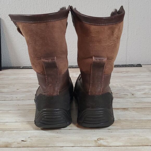 Ugg Adirondack Boots II Obsidian Leather 5446 Size 6 Vibram Soles Event Waterprf - Picture 5 of 12